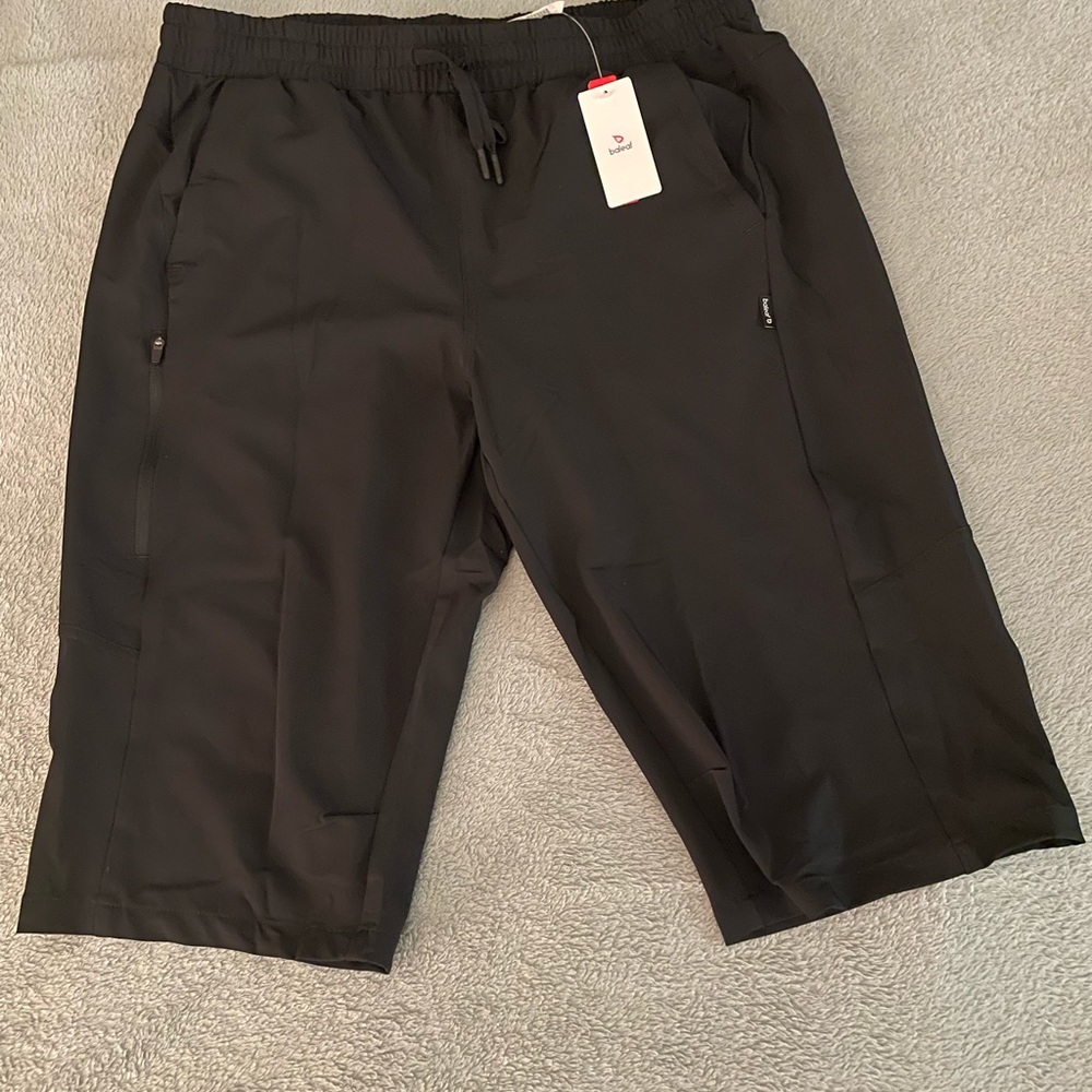 Baleaf black shorts